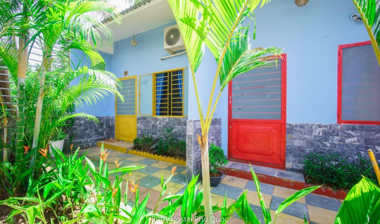 Ruby Phu Quoc Hostel Extérieur photo
