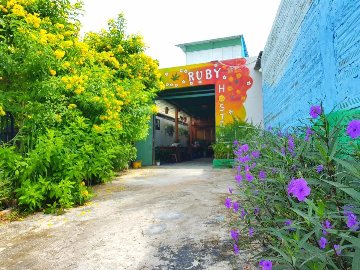 Ruby Phu Quoc Hostel Extérieur photo