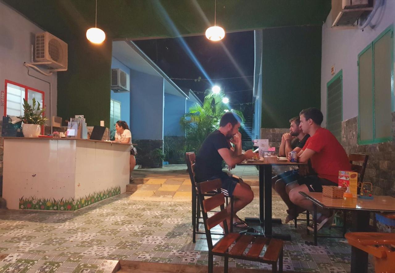 Ruby Phu Quoc Hostel Extérieur photo